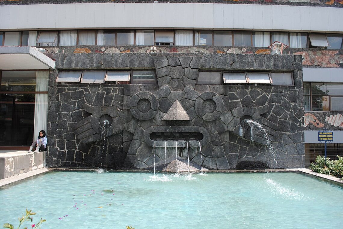 Unam central library / juan o'gorman | classics on architecture lab