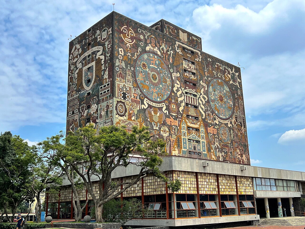 Unam central library / juan o'gorman | classics on architecture lab