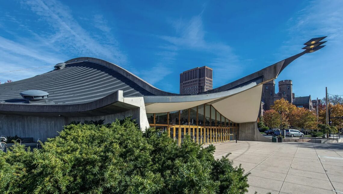 David S. Ingalls Skating Rink / Eero Saarinen | Classics On Architecture Lab 29 David s. Ingalls skating rink / eero saarinen | classics on architecture lab