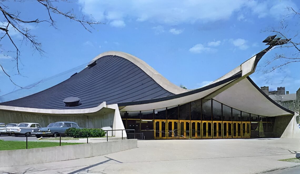 David S. Ingalls Skating Rink / Eero Saarinen | Classics On Architecture Lab 41 David s. Ingalls skating rink / eero saarinen | classics on architecture lab