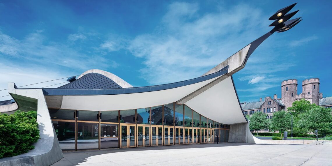David S. Ingalls Skating Rink / Eero Saarinen | Classics On Architecture Lab 42 David s. Ingalls skating rink / eero saarinen | classics on architecture lab