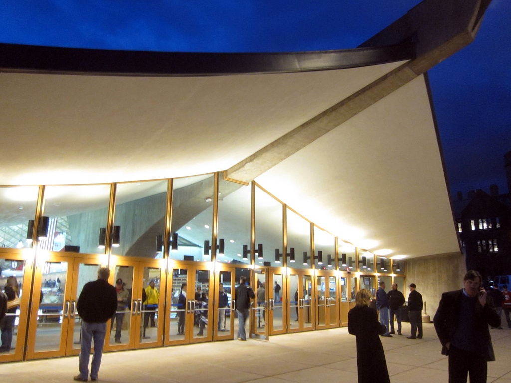 David S. Ingalls Skating Rink / Eero Saarinen | Classics On Architecture Lab 52 David s. Ingalls skating rink / eero saarinen | classics on architecture lab