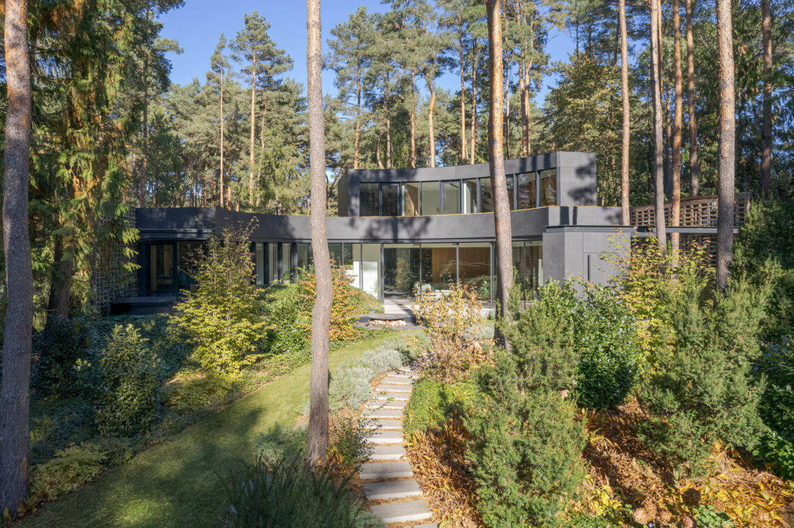 House with a glade / 77studio architektury