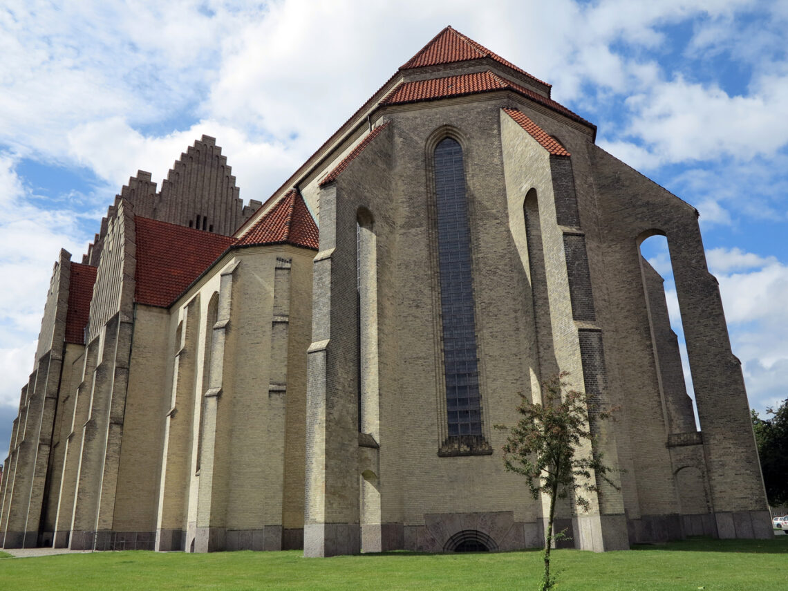 Grundtvig's church / peder vilhelm jensen-klint | classics on architecture lab