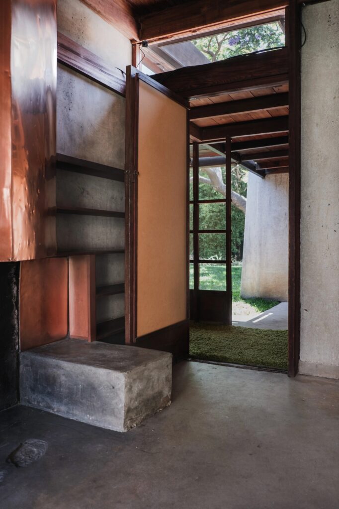 Kings road house / rudolf schindler | classics on architecture lab