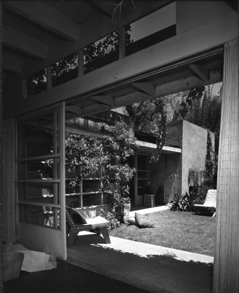 Kings road house / rudolf schindler | classics on architecture lab