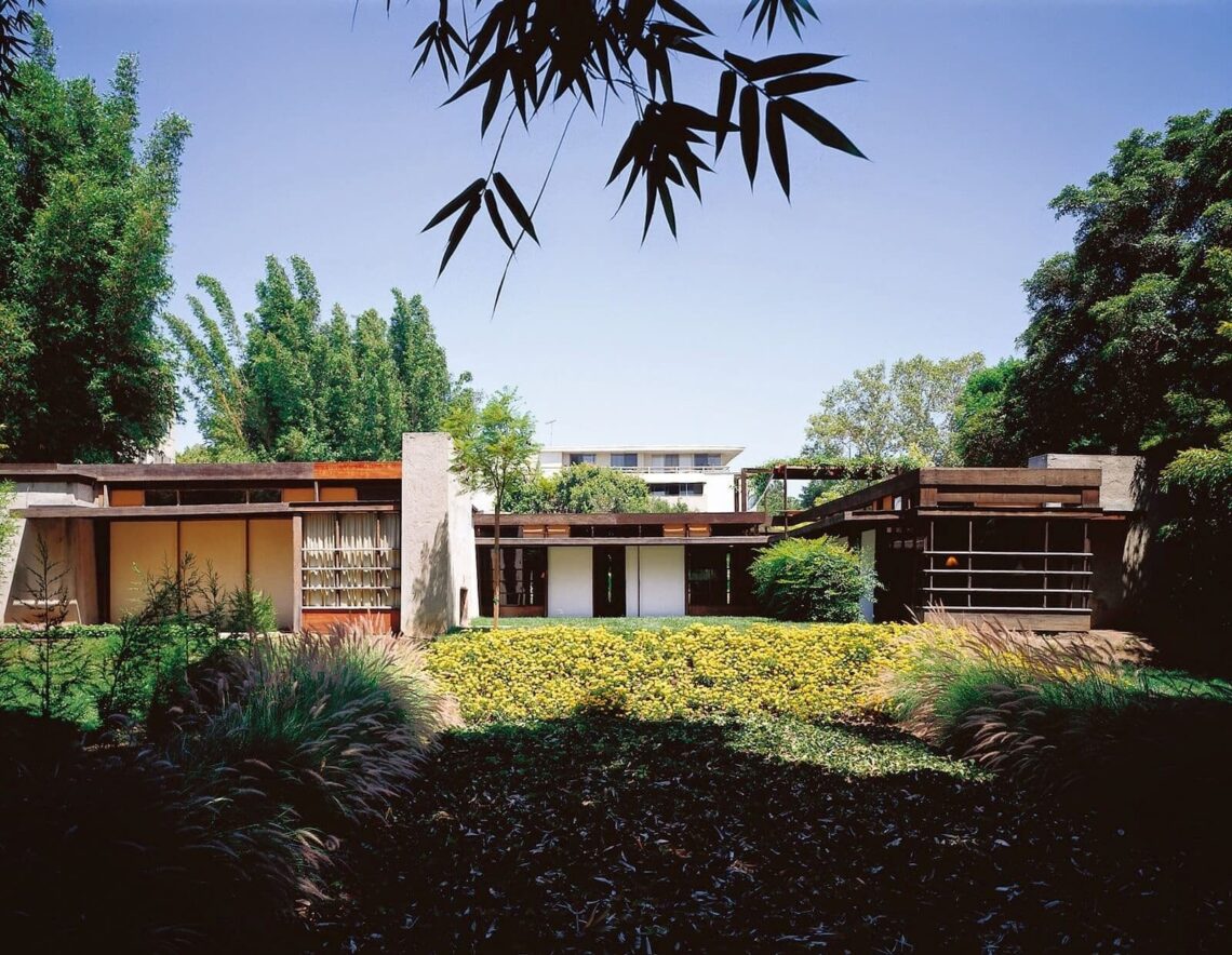 Kings road house / rudolf schindler | classics on architecture lab