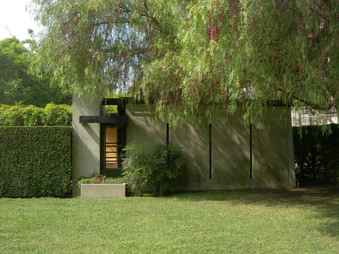 Kings road house / rudolf schindler | classics on architecture lab