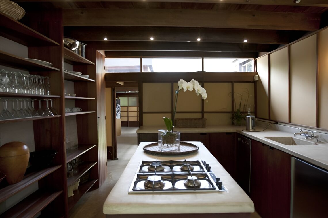 Kings road house / rudolf schindler | classics on architecture lab