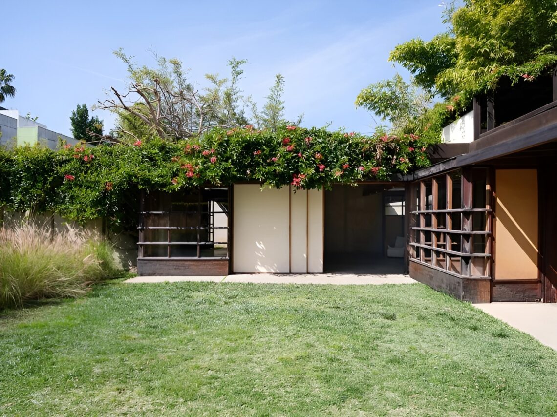 Kings road house / rudolf schindler | classics on architecture lab
