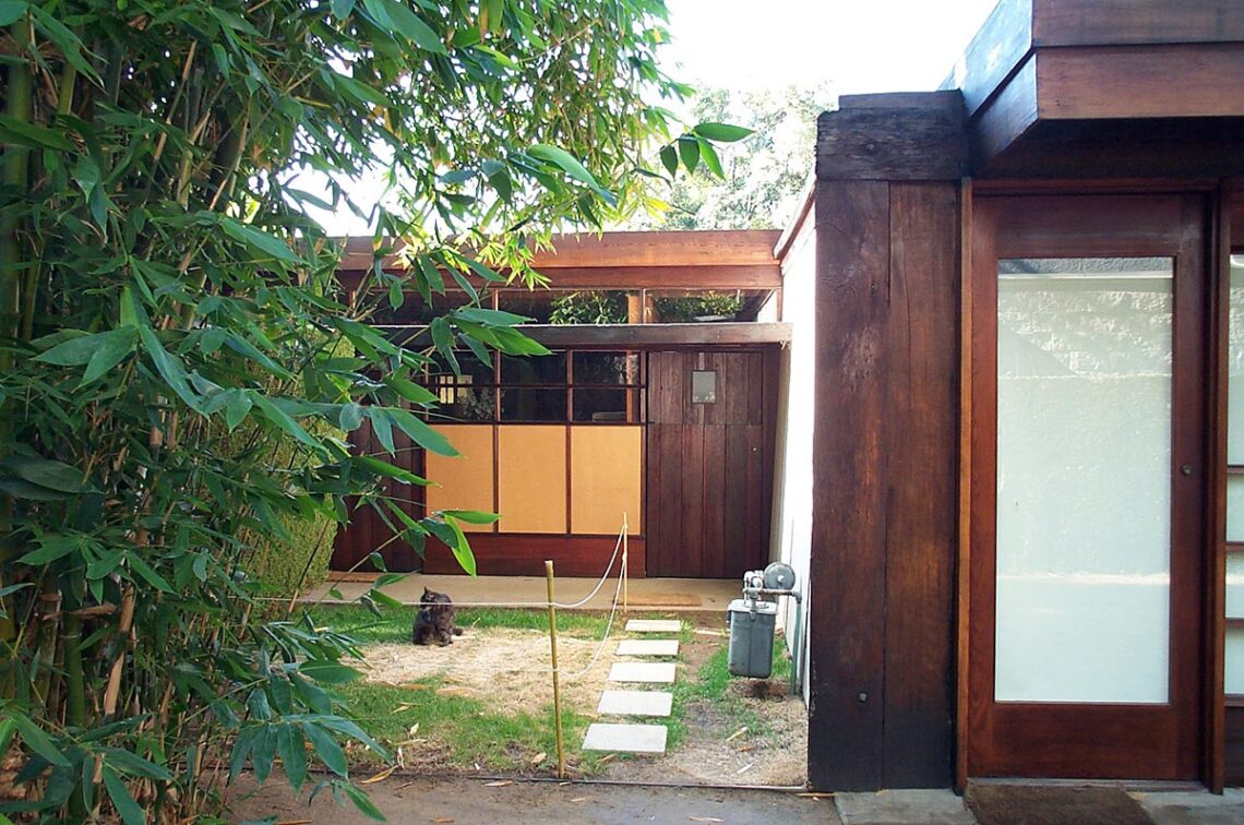 Kings road house / rudolf schindler | classics on architecture lab