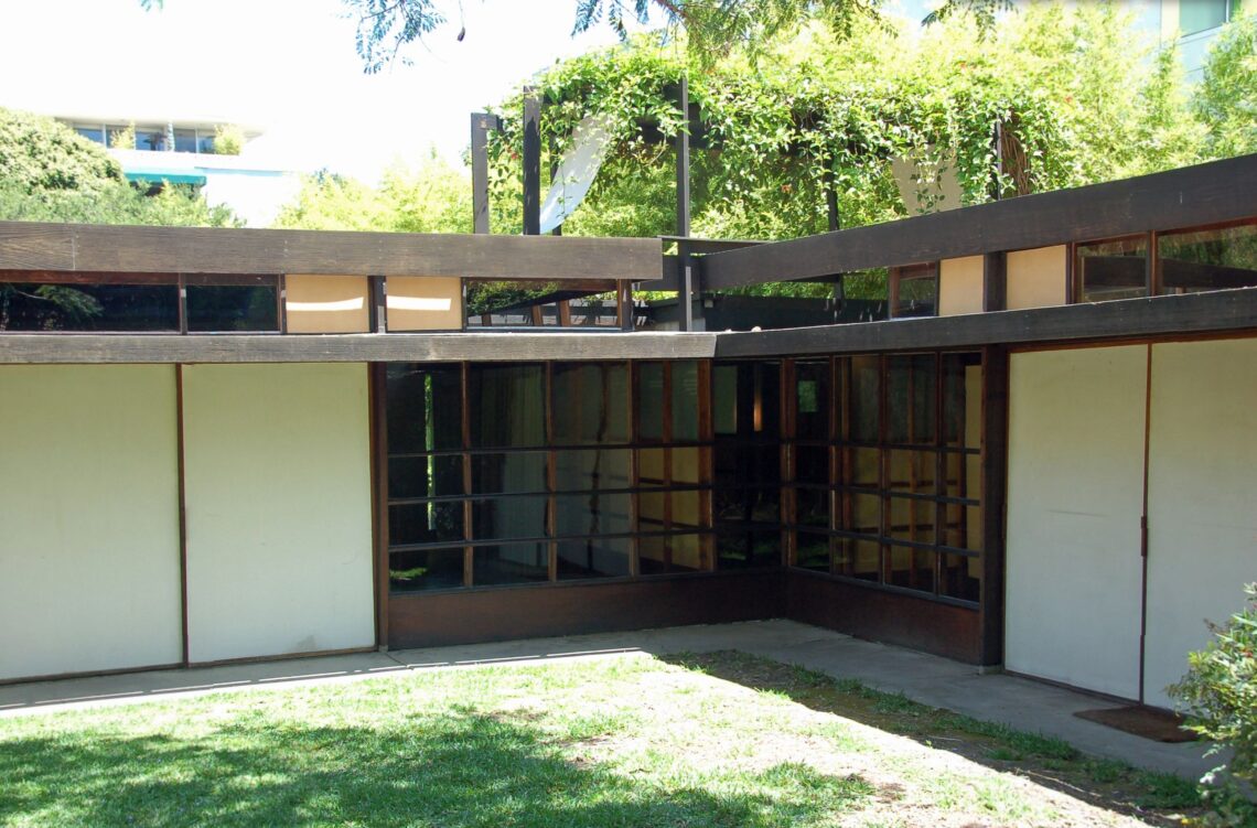 Kings road house / rudolf schindler | classics on architecture lab