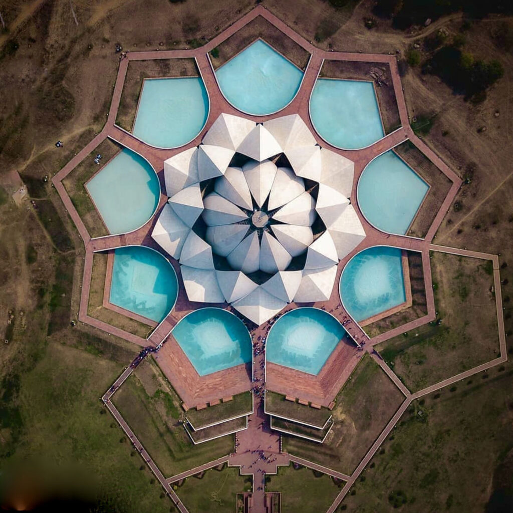 Lotus temple / fariborz sahba | classics on architecture lab