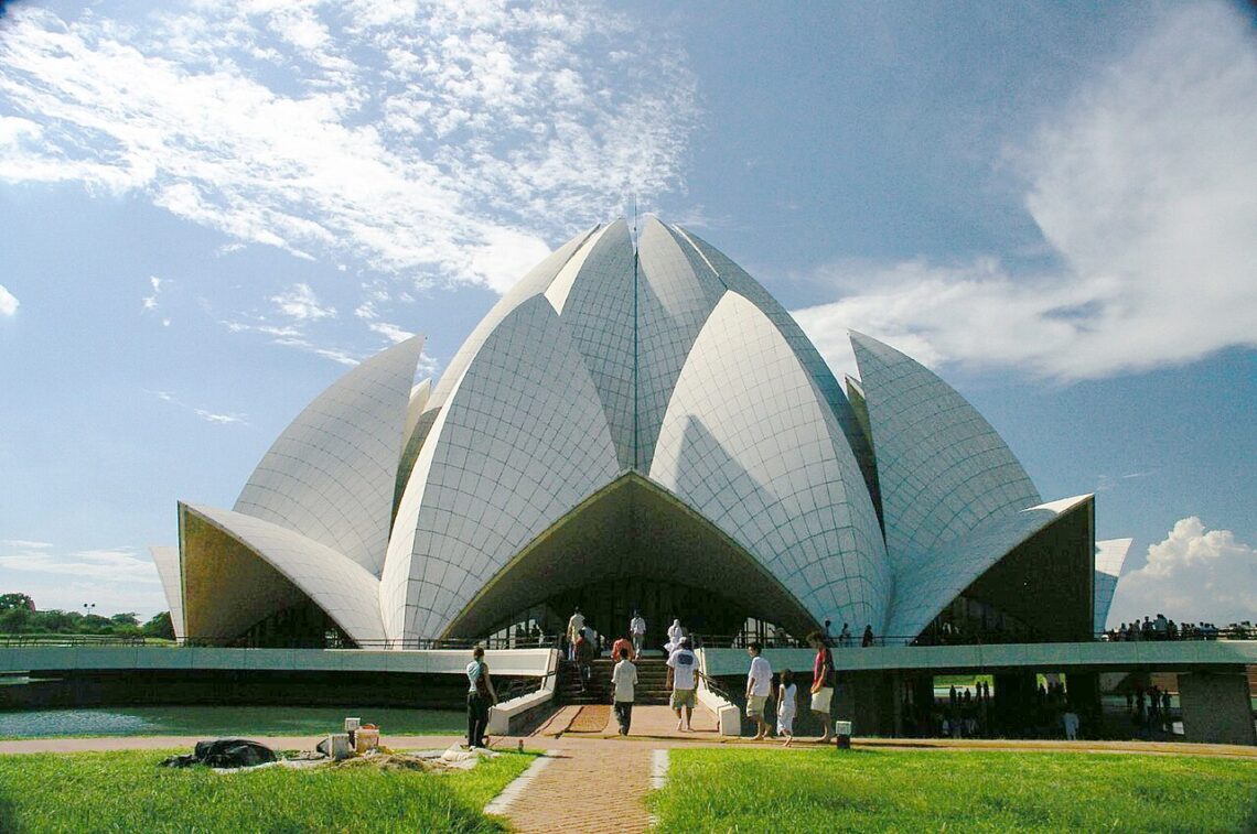 Lotus temple / fariborz sahba | classics on architecture lab