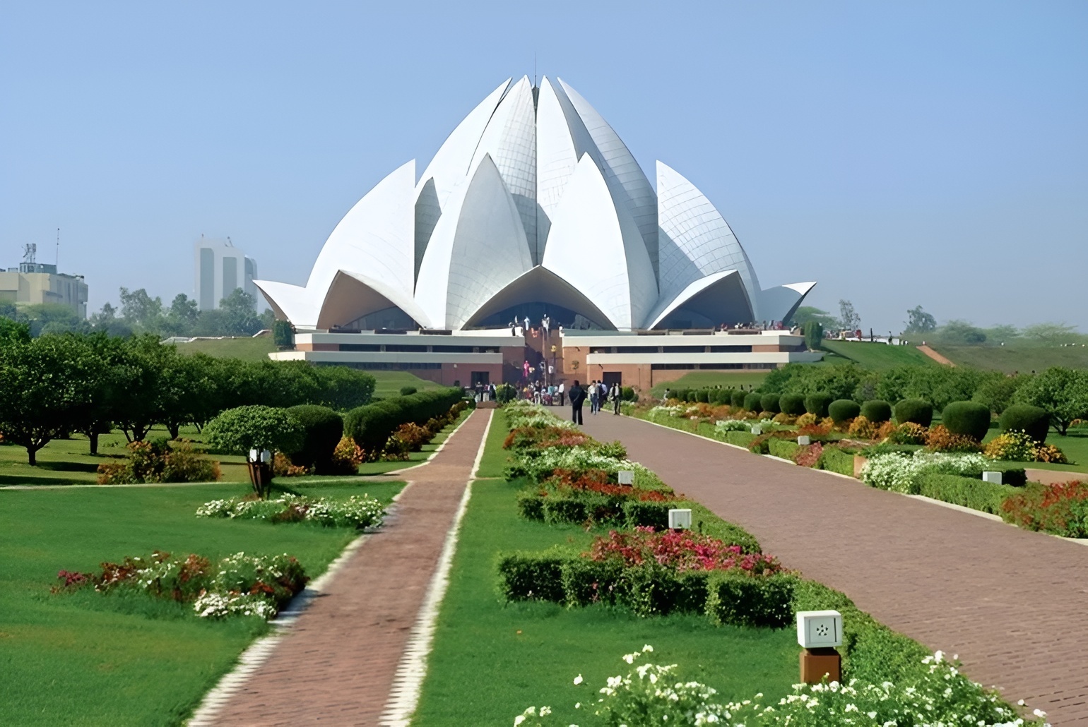 Lotus temple / fariborz sahba | classics on architecture lab