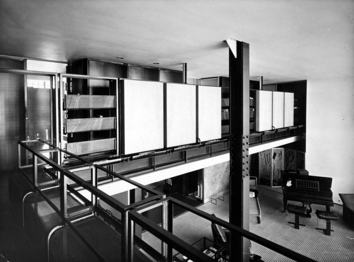 Maison de verre / pierre chareau + bernard bijvoet | classics on architecture lab
