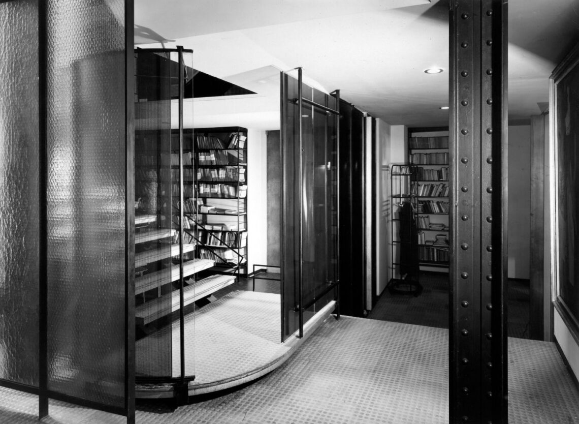 Maison de verre / pierre chareau + bernard bijvoet | classics on architecture lab