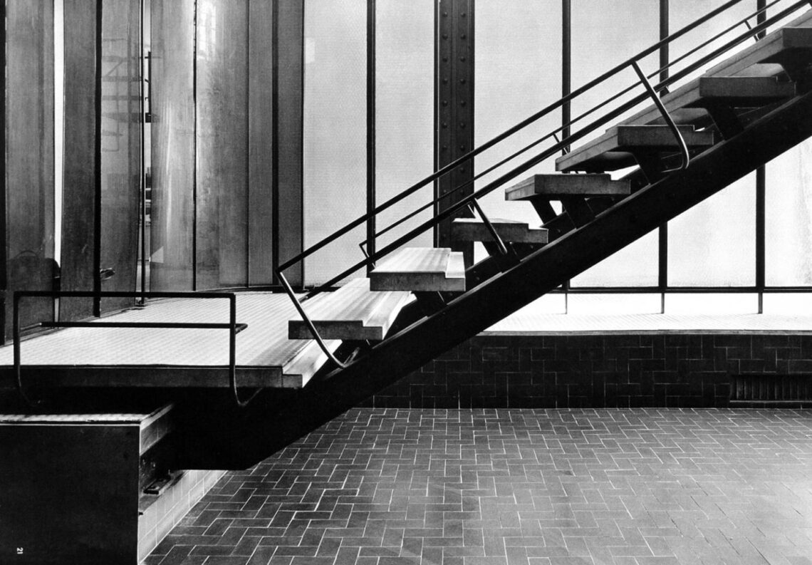 Maison de verre / pierre chareau + bernard bijvoet | classics on architecture lab