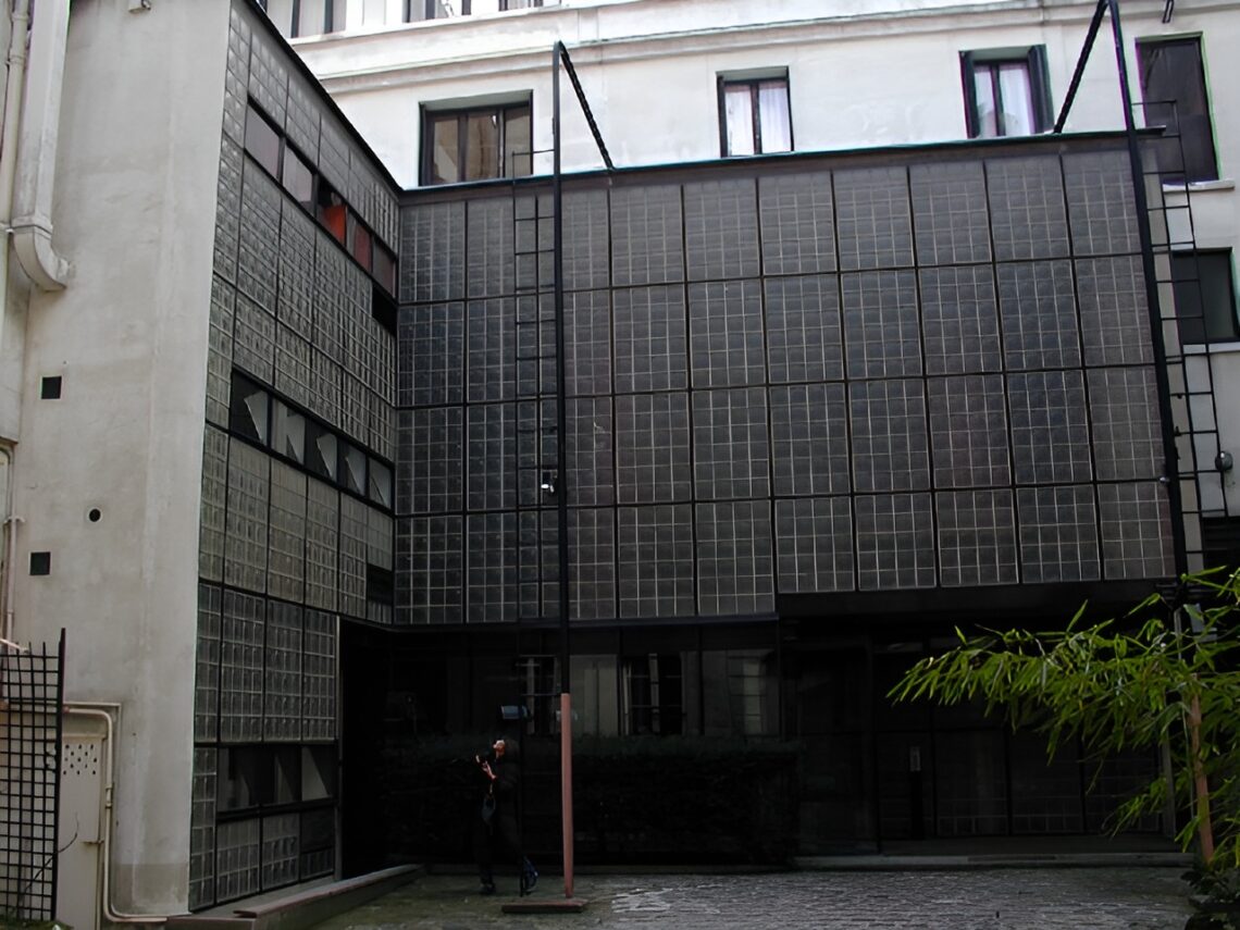 Maison de verre / pierre chareau + bernard bijvoet | classics on architecture lab