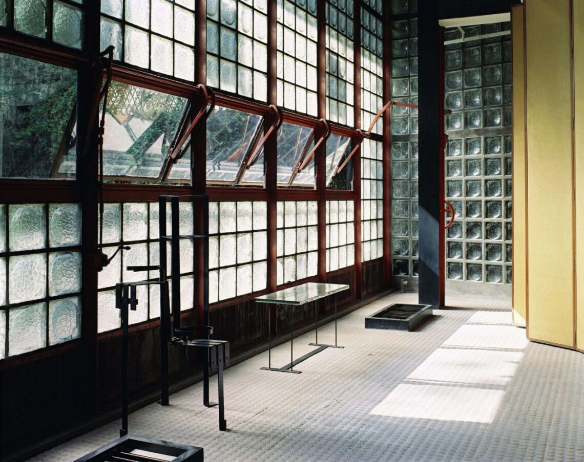 Maison de verre / pierre chareau + bernard bijvoet | classics on architecture lab