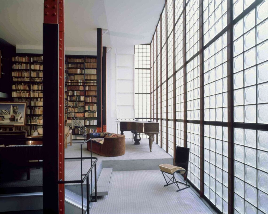 Maison de verre / pierre chareau + bernard bijvoet | classics on architecture lab