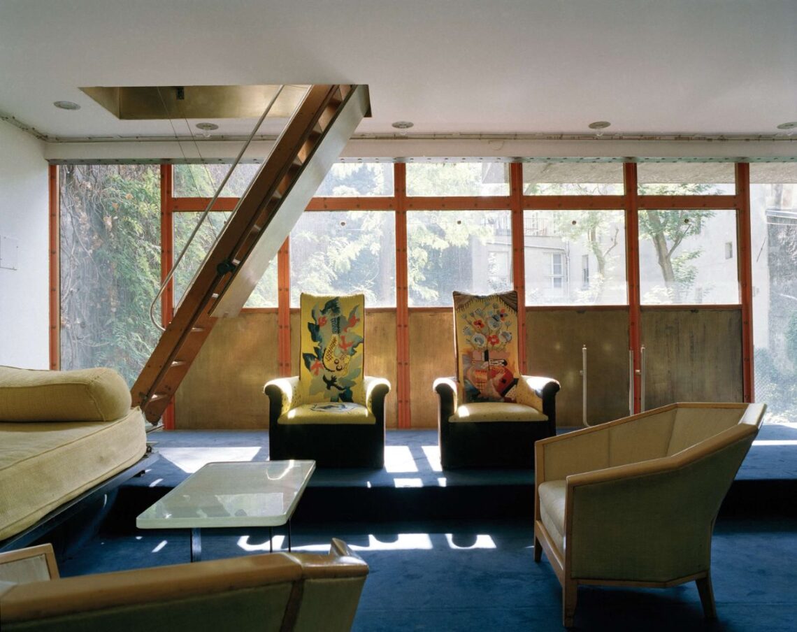 Maison de verre / pierre chareau + bernard bijvoet | classics on architecture lab