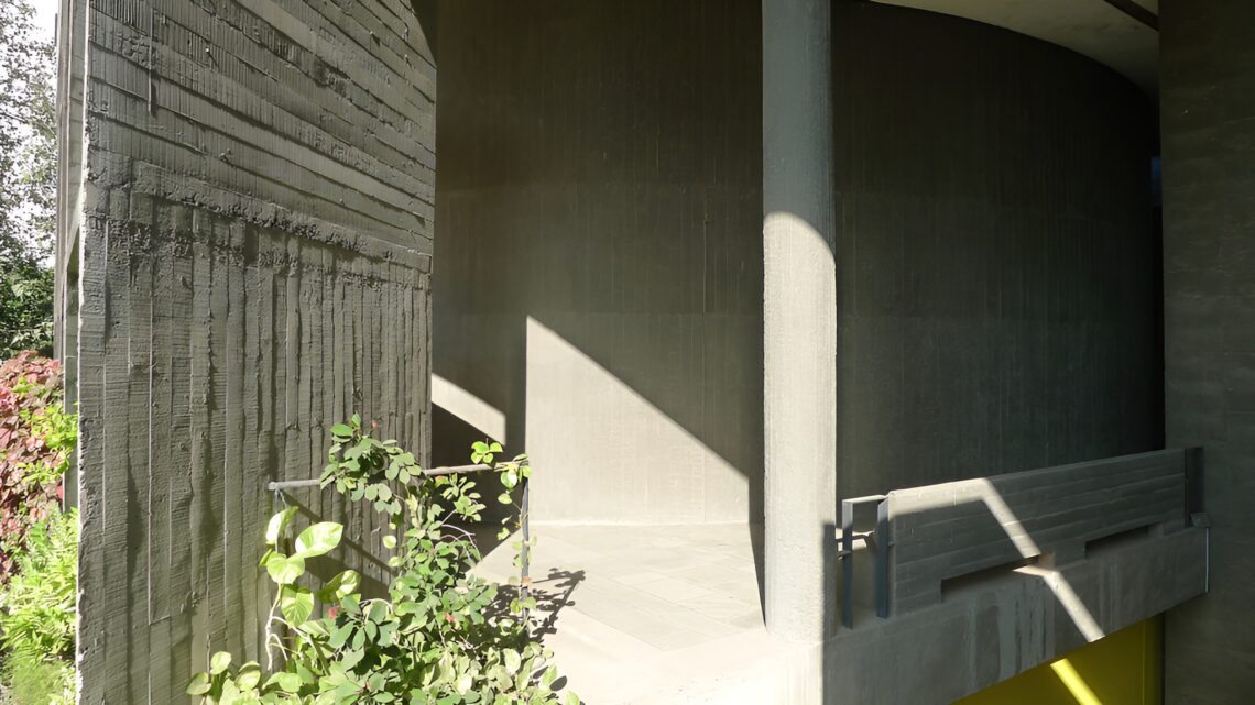 Mill owners' association building / le corbusier | classics on architecture lab