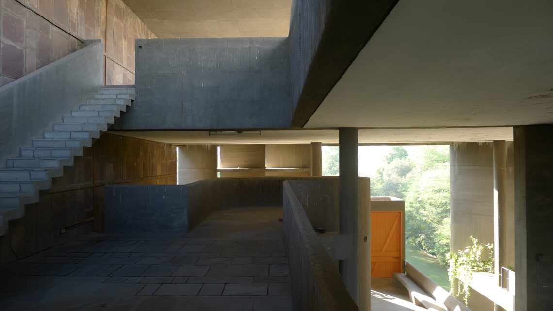 Mill owners' association building / le corbusier | classics on architecture lab