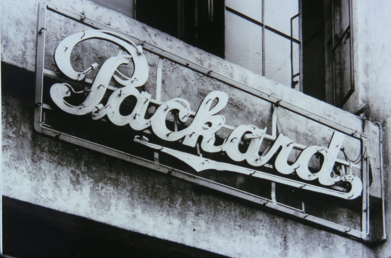 Packards first neon sign