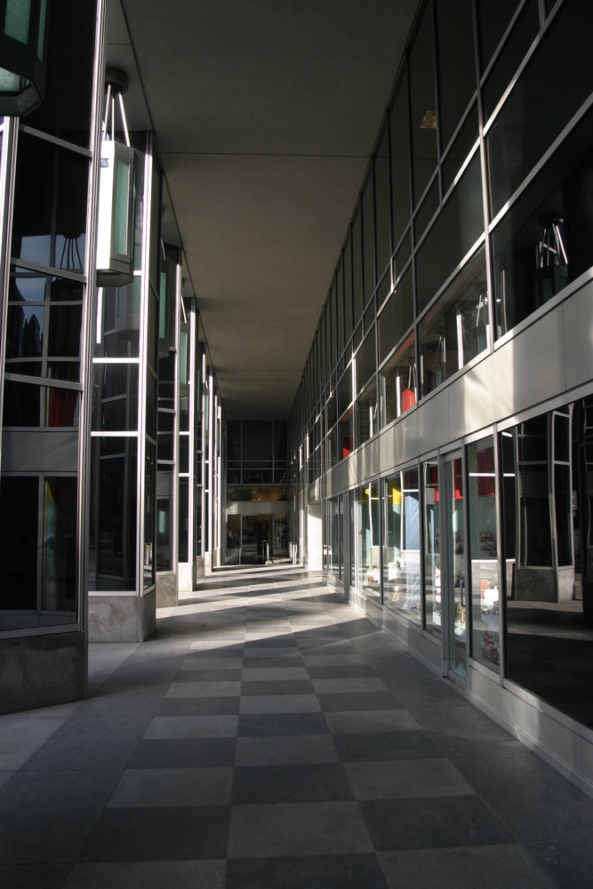Ppg Place / John Burgee Architects With Philip Johnson | Classics On Architecture Lab 64 Ppg place / john burgee architects with philip johnson | classics on architecture lab