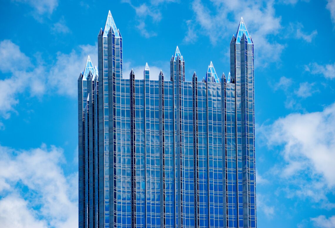 Ppg Place / John Burgee Architects With Philip Johnson | Classics On Architecture Lab 38 Ppg place / john burgee architects with philip johnson | classics on architecture lab