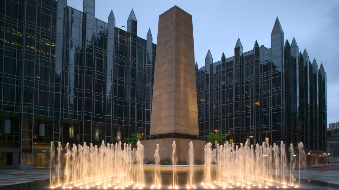 Ppg Place / John Burgee Architects With Philip Johnson | Classics On Architecture Lab 14 Ppg place / john burgee architects with philip johnson | classics on architecture lab