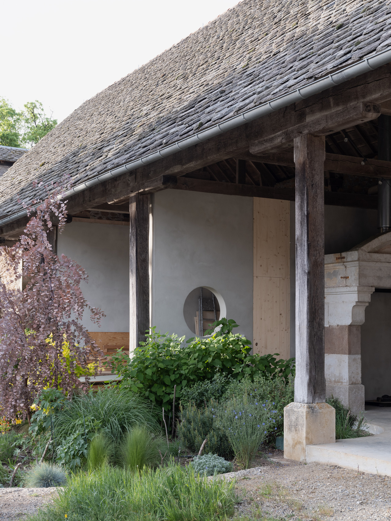 Sandrineiratcabal_2026_Aajo_Maisonveillac_Pont De Salars_Hd-47 Farmhouse renovation / atelier ajo