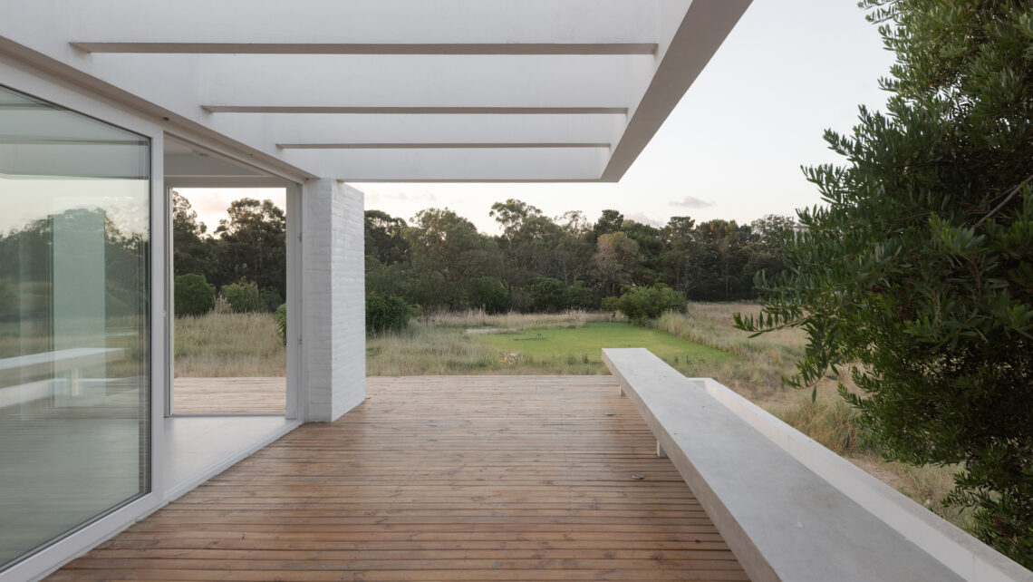 House H6 / Taranti Arq Studio 4 House h6 / taranti arq studio