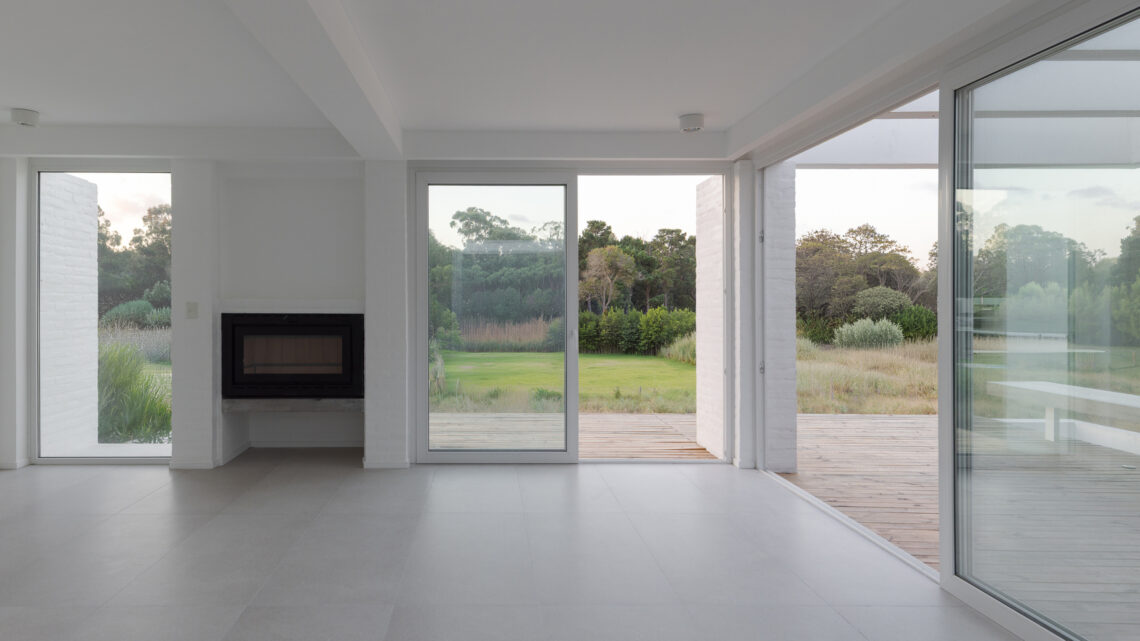 House H6 / Taranti Arq Studio 2 House h6 / taranti arq studio