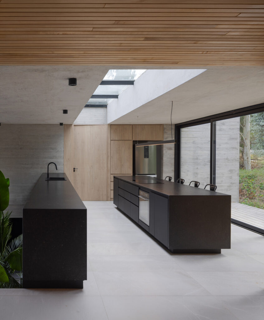 House h7 / taranti arq studio