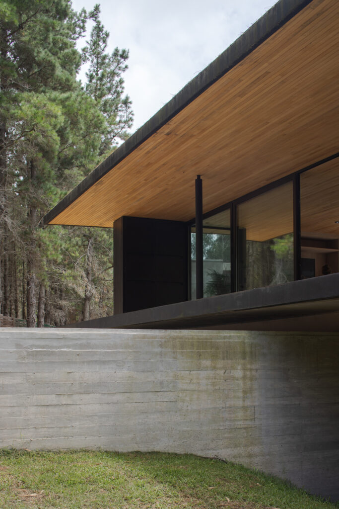 House h7 / taranti arq studio