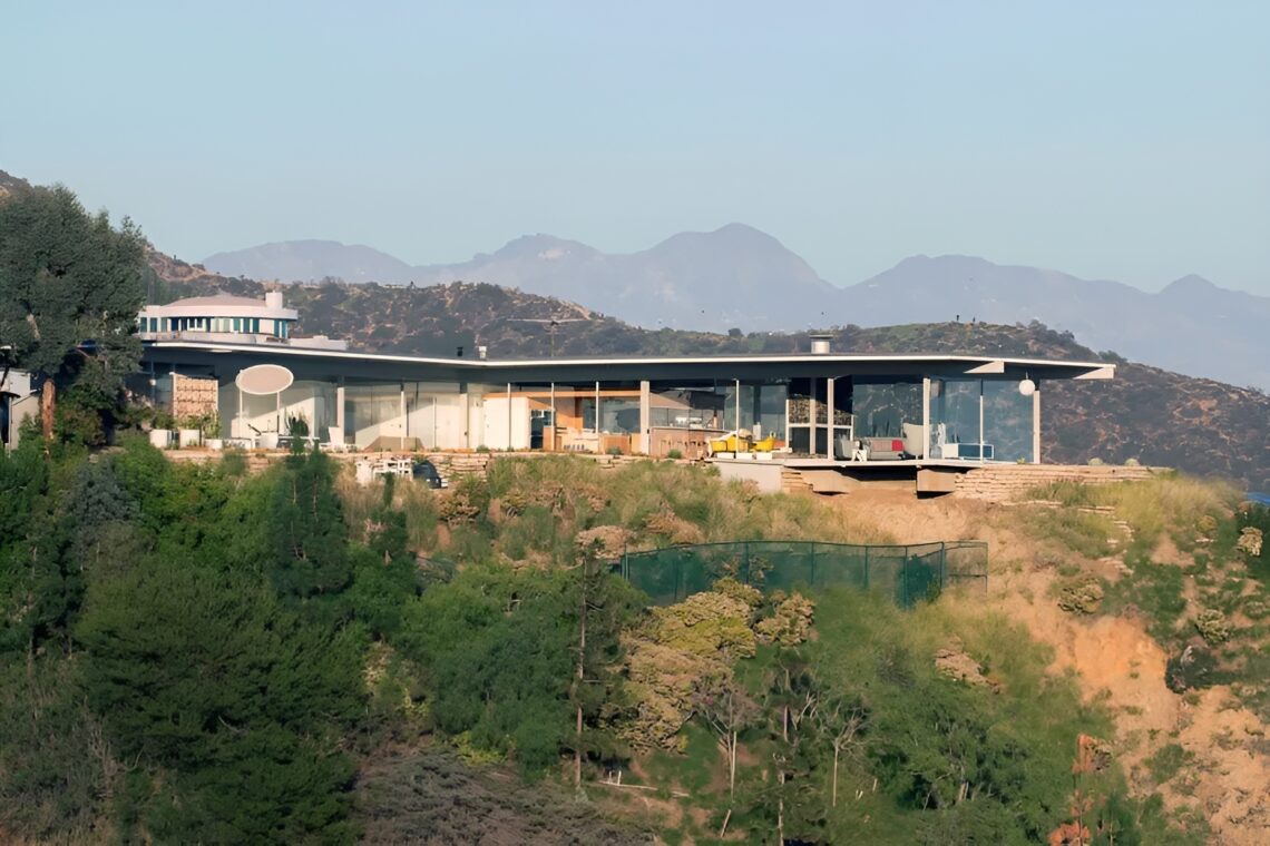 Stahl house / pierre koenig | classics on architecture lab