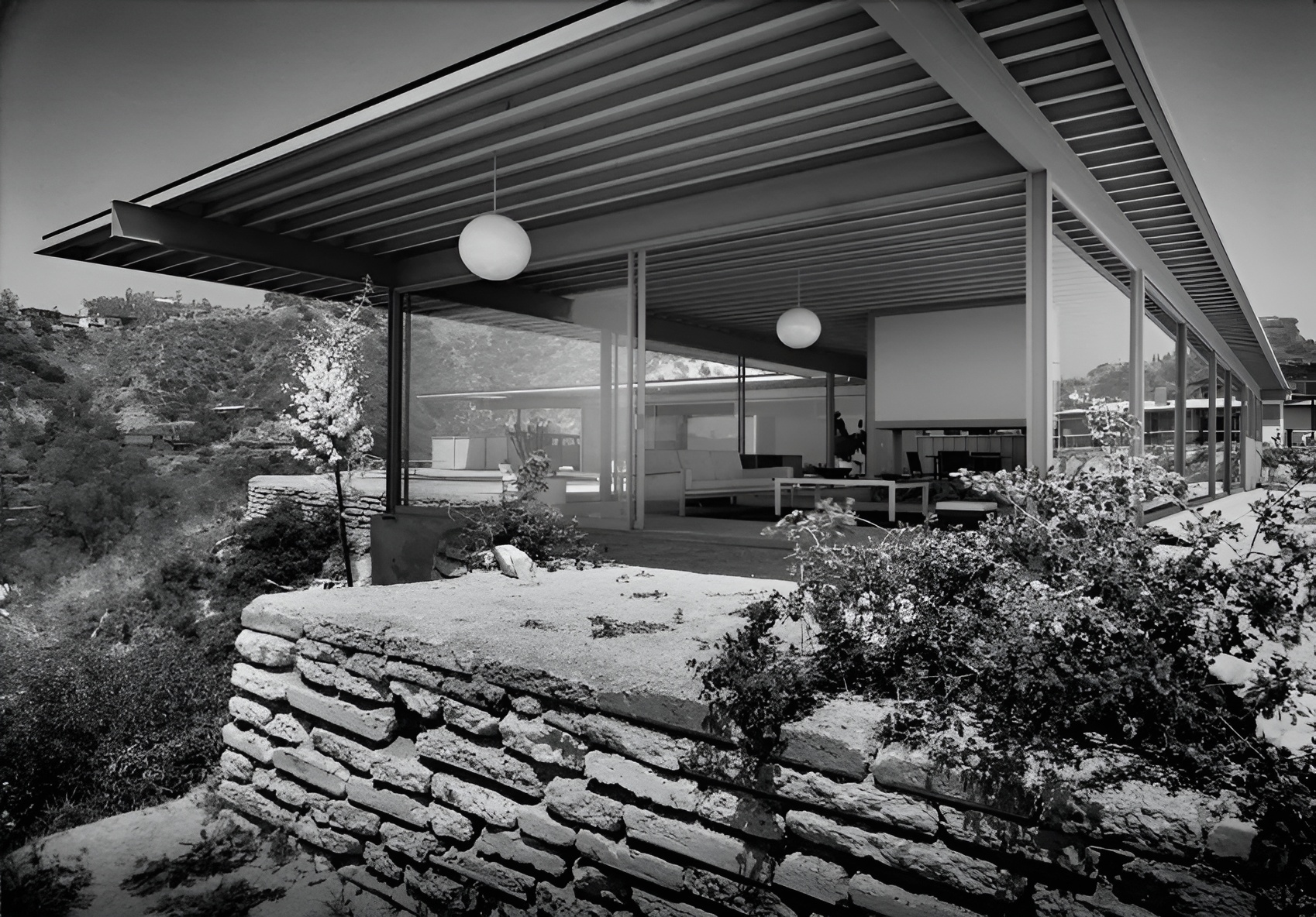 Stahl house / pierre koenig | classics on architecture lab