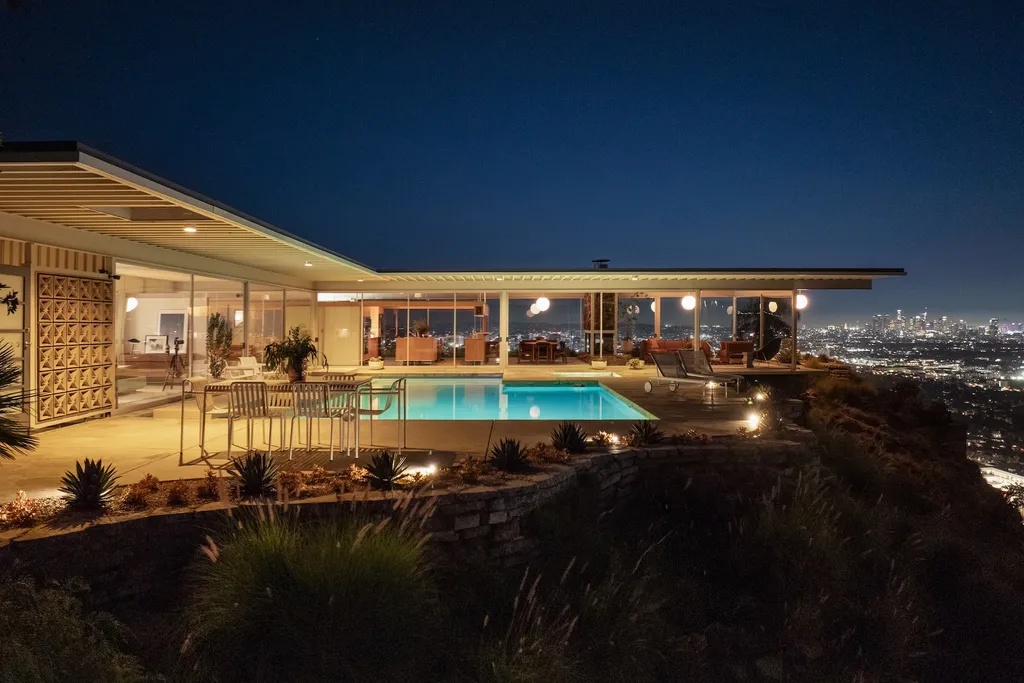 Stahl house / pierre koenig | classics on architecture lab