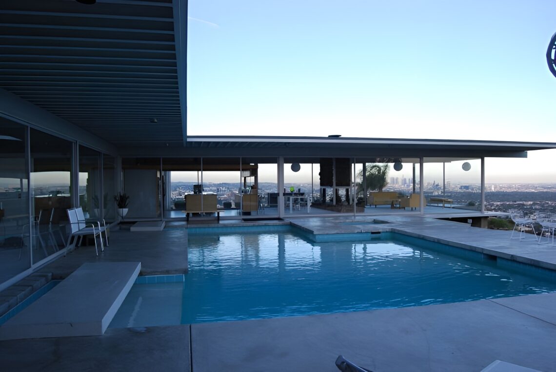 Stahl house / pierre koenig | classics on architecture lab