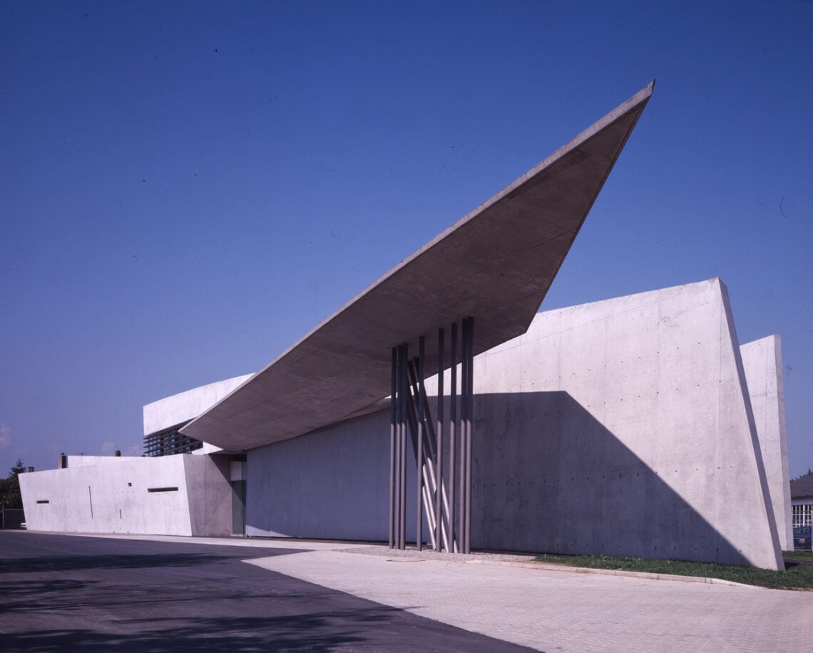 Vitra fire station / zaha hadid | classics on architecture lab