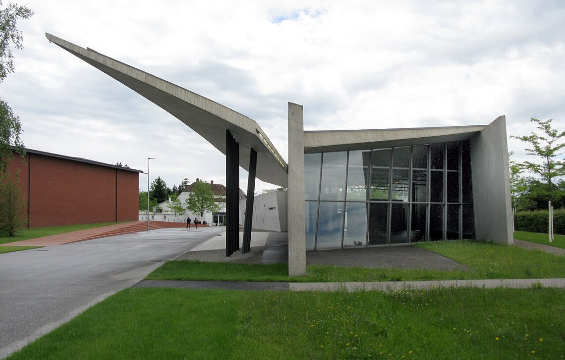 Vitra fire station / zaha hadid | classics on architecture lab