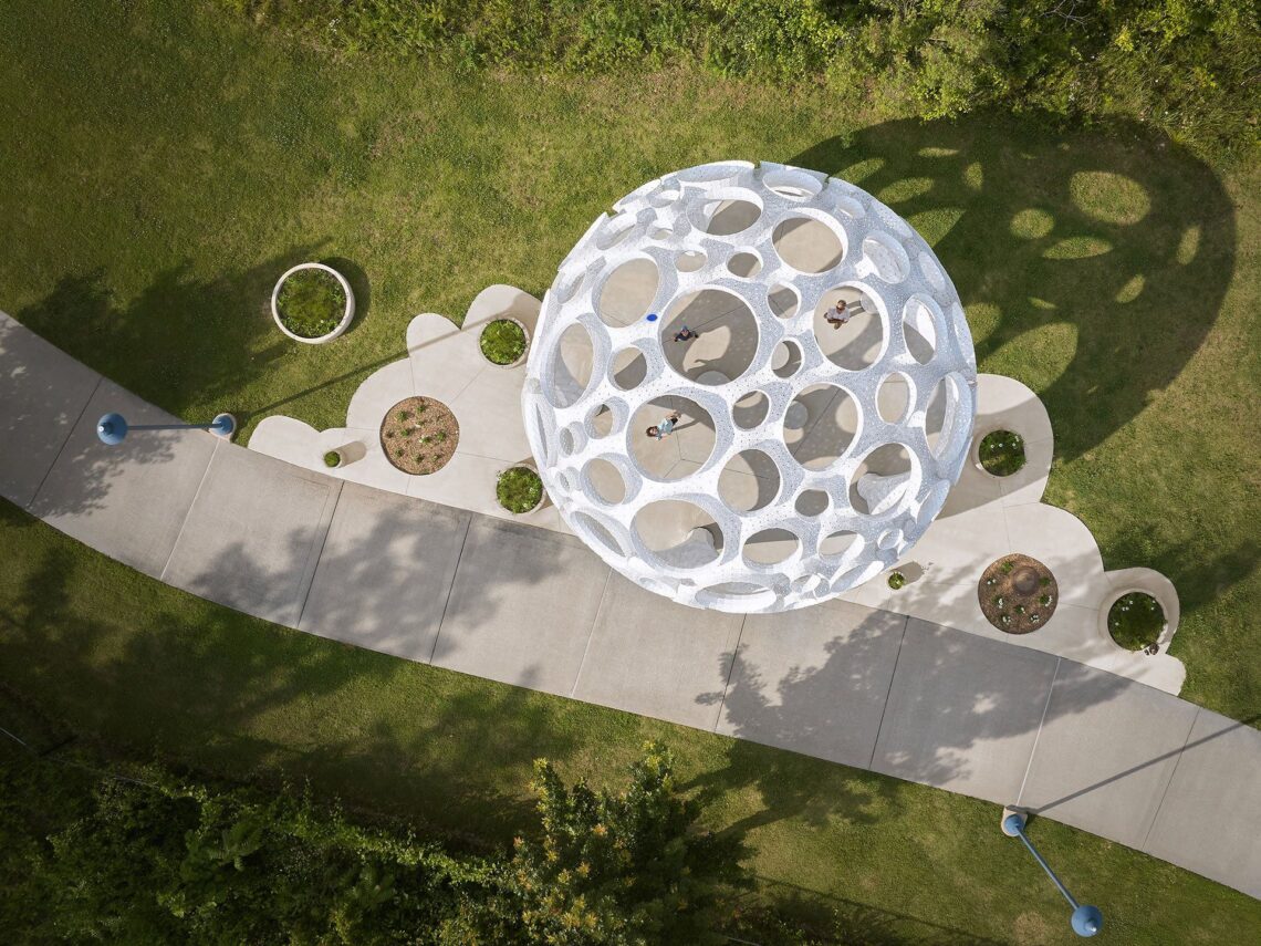 Moonrise / marc fornes / theverymany