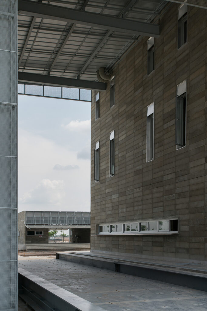 Lpp rice grading center and laboratory / phtaa living design