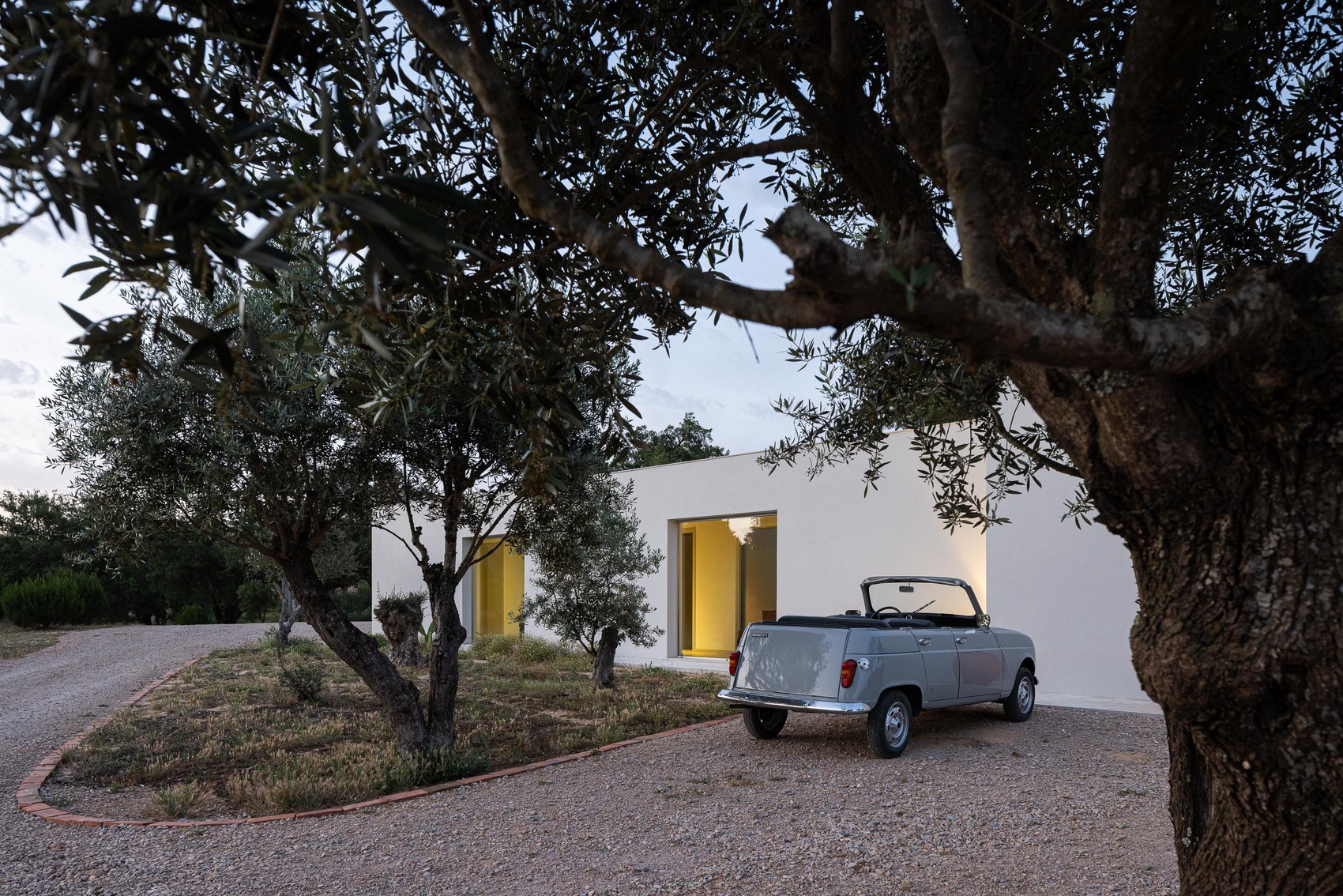 Casa M Ariane Arquitetura Miguel Sabrab E Fotografia Ivo Tavares Casa m ariane / sabrab architecture