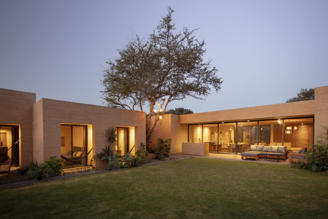 Ll House / Ra! 1 Ll house / ra!