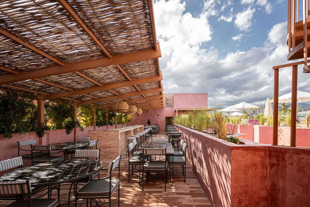 Laiva Plaza Hotel / Ra! 1 Laiva plaza hotel / ra!