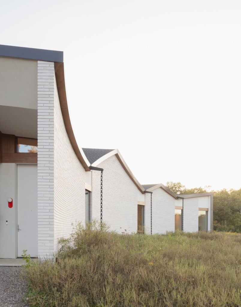 Meadow House / Büro Koray Duman 3 Meadow house / büro koray duman