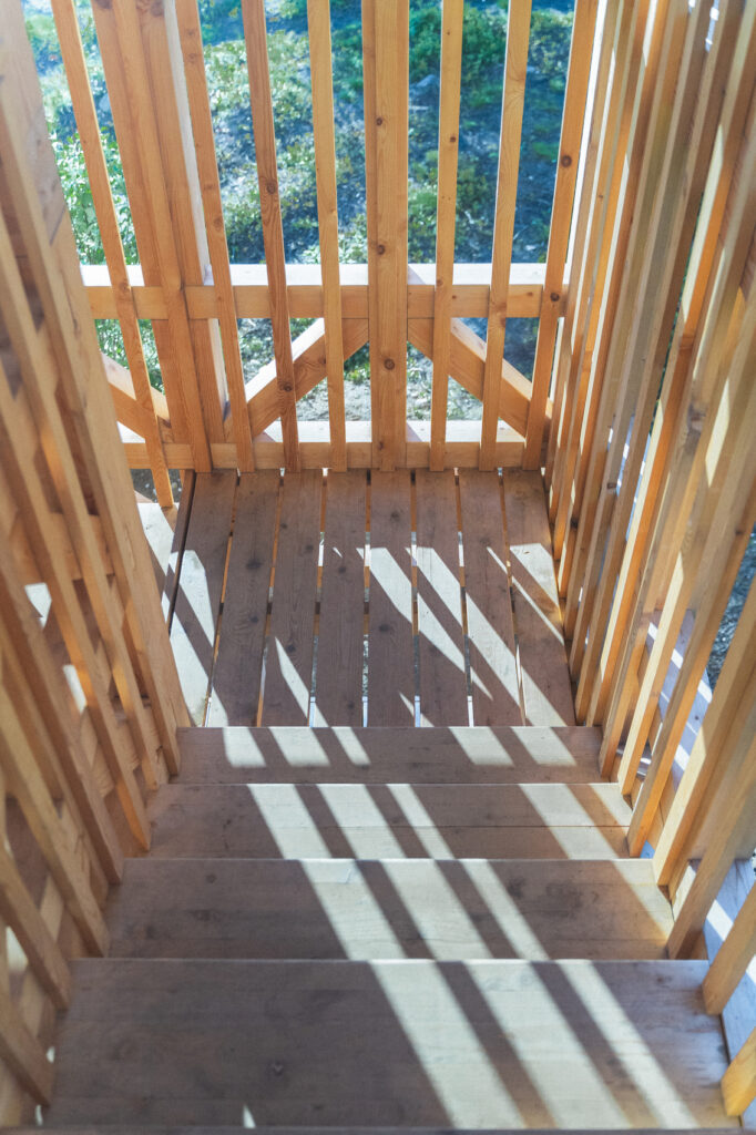Kola Bay Lighthouse Viewpoint / Evgeny Makarenko Timber Architecture Workshop 25 Kola bay lighthouse viewpoint / evgeny makarenko timber architecture workshop